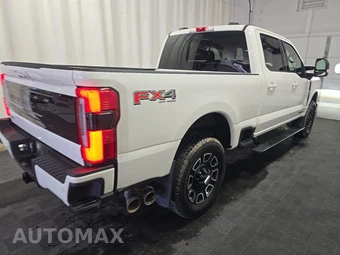 2026 Ford Super Duty F-350 Platinum Crew Cab Medium Bed - miniatura 4