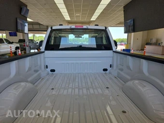 2026 Ford Super Duty F-350 XL Regular Cab Long Bed - miniatura 13
