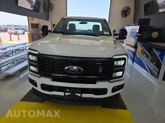 2026 Ford Super Duty F-350 XL Regular Cab Long Bed - miniatura 2