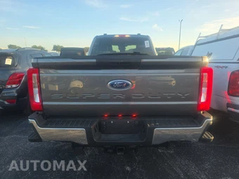 2026 Ford Super Duty F-350 XLT Crew Cab Long Bed DRW - miniatura 5