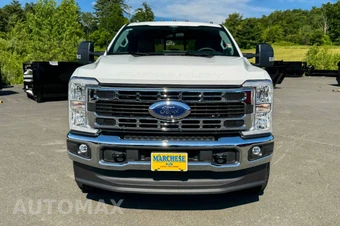 2026 Ford Super Duty F-350 XLT Extended Cab Medium Bed w/Rear Doors - miniatura 8