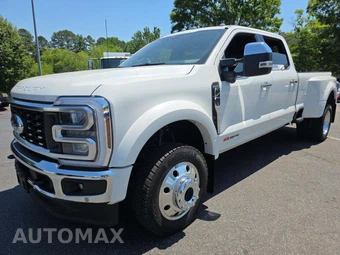 2026 Ford Super Duty F-450 King Ranch Crew Cab Long Bed DRW