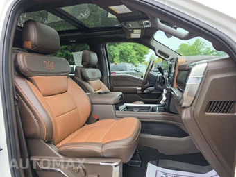 2026 Ford Super Duty F-450 King Ranch Crew Cab Long Bed DRW - miniatura 18