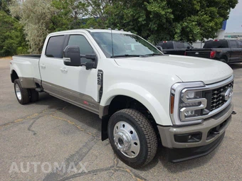 2026 Ford Super Duty F-450 King Ranch Crew Cab Long Bed DRW - miniatura 4