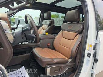 2026 Ford Super Duty F-450 King Ranch Crew Cab Long Bed DRW - miniatura 6
