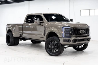 2026 Ford Super Duty F-450 King Ranch Crew Cab Long Bed DRW - miniatura 1