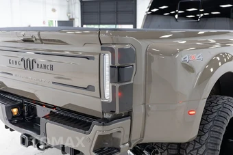 2026 Ford Super Duty F-450 King Ranch Crew Cab Long Bed DRW - miniatura 33