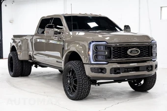 2026 Ford Super Duty F-450 King Ranch Crew Cab Long Bed DRW - miniatura 6