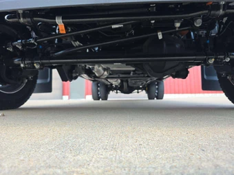 2026 Ford Super Duty F-450 King Ranch Crew Cab Long Bed DRW - miniatura 20