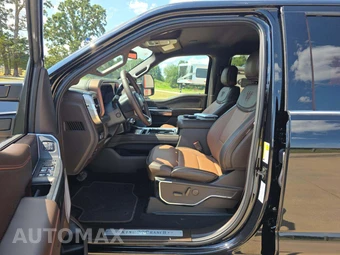 2026 Ford Super Duty F-450 King Ranch Crew Cab Long Bed DRW - miniatura 6