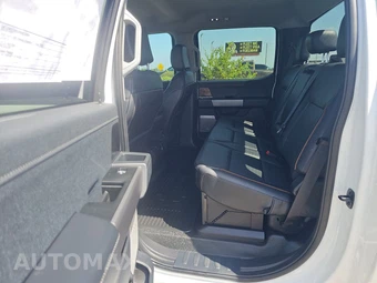 2026 Ford Super Duty F-450 Lariat Crew Cab Long Bed DRW - miniatura 13