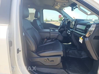 2026 Ford Super Duty F-450 Lariat Crew Cab Long Bed DRW - miniatura 8
