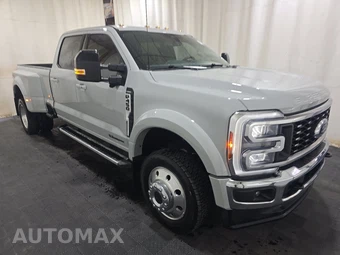 2026 Ford Super Duty F-450 Lariat Crew Cab Long Bed DRW - miniatura 3