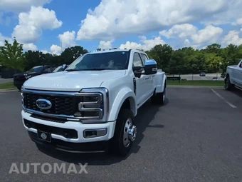 2026 Ford Super Duty F-450 Platinum Crew Cab Long Bed DRW