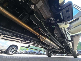 2026 Ford Super Duty F-450 Platinum Crew Cab Long Bed DRW - miniatura 14