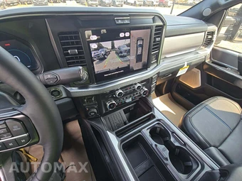 2026 Ford Super Duty F-450 Platinum Crew Cab Long Bed DRW - miniatura 7