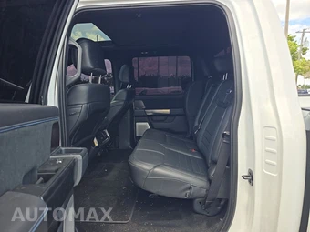 2026 Ford Super Duty F-450 Platinum Crew Cab Long Bed DRW - miniatura 13