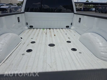 2026 Ford Super Duty F-450 Platinum Crew Cab Long Bed DRW - miniatura 16