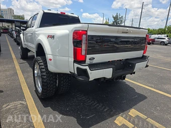 2026 Ford Super Duty F-450 Platinum Crew Cab Long Bed DRW - miniatura 6