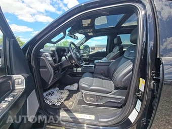 2026 Ford Super Duty F-450 Platinum Crew Cab Long Bed DRW - miniatura 6