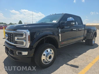 2026 Ford Super Duty F-450 Platinum Crew Cab Long Bed DRW