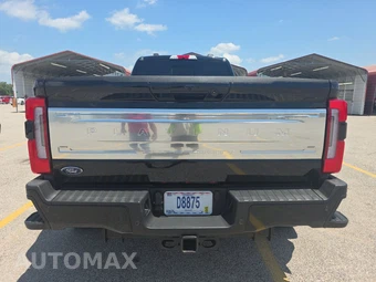 2026 Ford Super Duty F-450 Platinum Crew Cab Long Bed DRW - miniatura 5