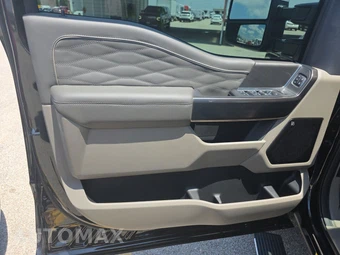 2026 Ford Super Duty F-450 Platinum Crew Cab Long Bed DRW - miniatura 9