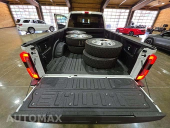 2026 Ford Super Duty F-450 Platinum Crew Cab Long Bed DRW - miniatura 14