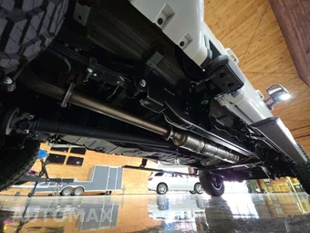 2026 Ford Super Duty F-450 Platinum Crew Cab Long Bed DRW - miniatura 17