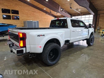 2026 Ford Super Duty F-450 Platinum Crew Cab Long Bed DRW - miniatura 3