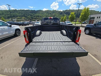 2026 Ford Super Duty F-450 Platinum Crew Cab Long Bed DRW - miniatura 11