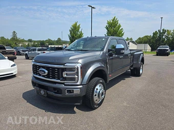 2026 Ford Super Duty F-450 Platinum Crew Cab Long Bed DRW
