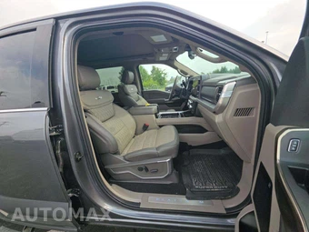 2026 Ford Super Duty F-450 Platinum Crew Cab Long Bed DRW - miniatura 18