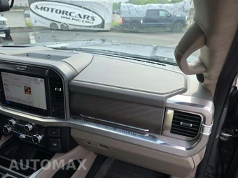 2026 Ford Super Duty F-450 Platinum Crew Cab Long Bed DRW - miniatura 19