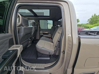 2026 Ford Super Duty F-450 Platinum Crew Cab Long Bed DRW - miniatura 10