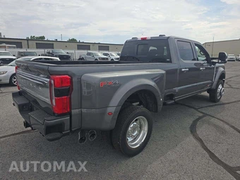 2026 Ford Super Duty F-450 Platinum Crew Cab Long Bed DRW - miniatura 3
