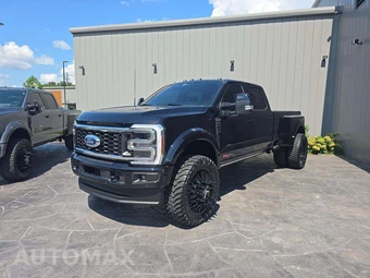 2026 Ford Super Duty F-450 Platinum Crew Cab Long Bed DRW