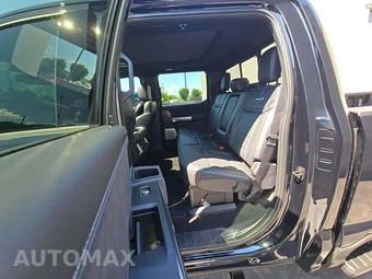 2026 Ford Super Duty F-450 Platinum Crew Cab Long Bed DRW - miniatura 13