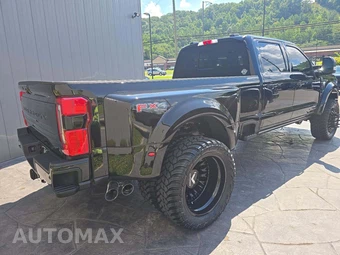 2026 Ford Super Duty F-450 Platinum Crew Cab Long Bed DRW - miniatura 3