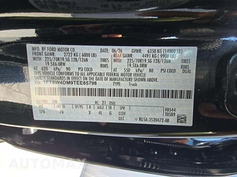 2026 Ford Super Duty F-450 Platinum Crew Cab Long Bed DRW - miniatura 5