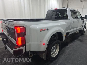 2026 Ford Super Duty F-450 Platinum Crew Cab Long Bed DRW - miniatura 4