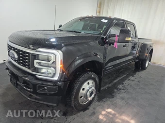 2026 Ford Super Duty F-450 Platinum Crew Cab Long Bed DRW