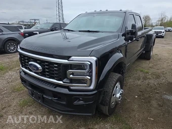 2026 Ford Super Duty F-450 Platinum Crew Cab Long Bed DRW