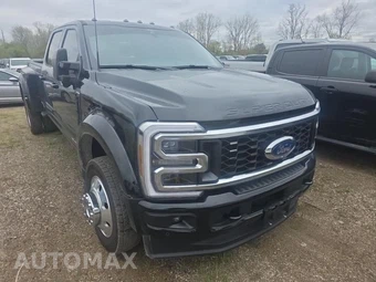 2026 Ford Super Duty F-450 Platinum Crew Cab Long Bed DRW - miniatura 3