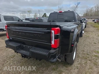 2026 Ford Super Duty F-450 Platinum Crew Cab Long Bed DRW - miniatura 4