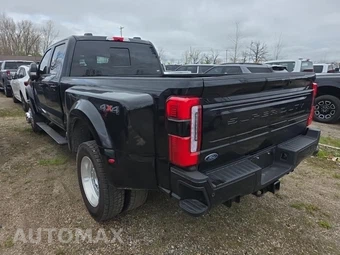2026 Ford Super Duty F-450 Platinum Crew Cab Long Bed DRW - miniatura 6