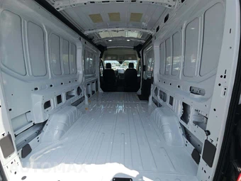 2026 Ford Transit 150 Cargo Van Medium Roof 148.0" WB - miniatura 12