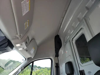 2026 Ford Transit 250 Cargo Van High Roof - miniatura 19