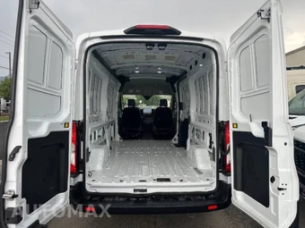 2026 Ford Transit 250 Cargo Van Medium Roof 148.0" WB - miniatura 20
