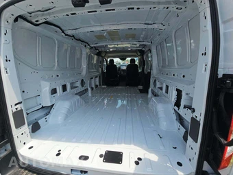 2026 Ford Transit 350 Cargo Van Low Roof 148.0" WB - miniatura 13